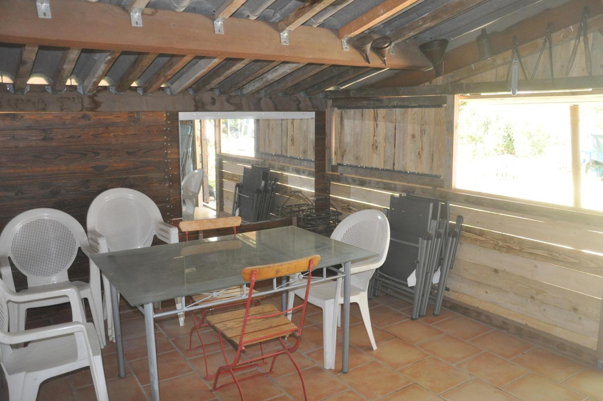 לינה וארוחת בוקר Entraigues-sur-la-Sorgue La Ferme De Tonton Jules Et Mame Julia מראה חיצוני תמונה